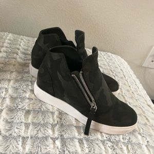 Steve Madden Wedge Sneaker Camo